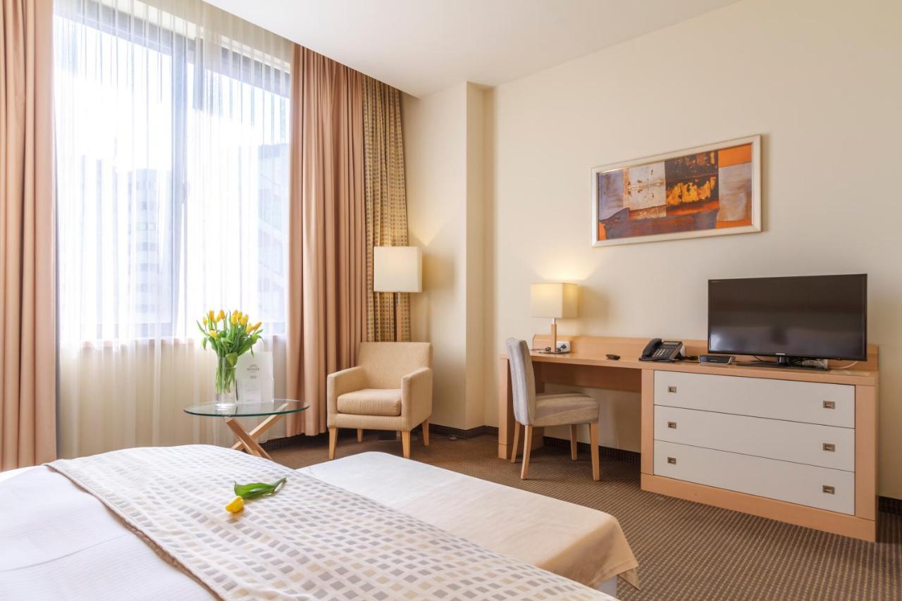 Hotel Rogge Resita Zewnętrze zdjęcie