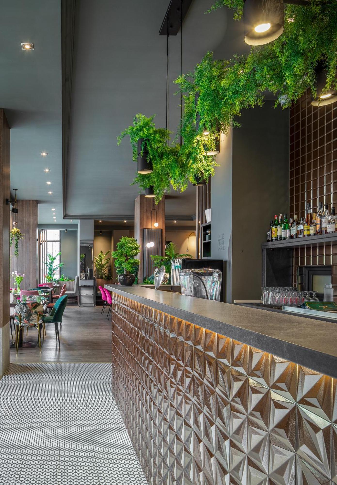 Hotel Rogge Resita Zewnętrze zdjęcie