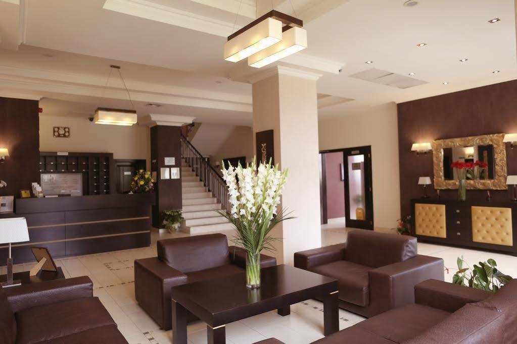 Hotel Rogge Resita Zewnętrze zdjęcie